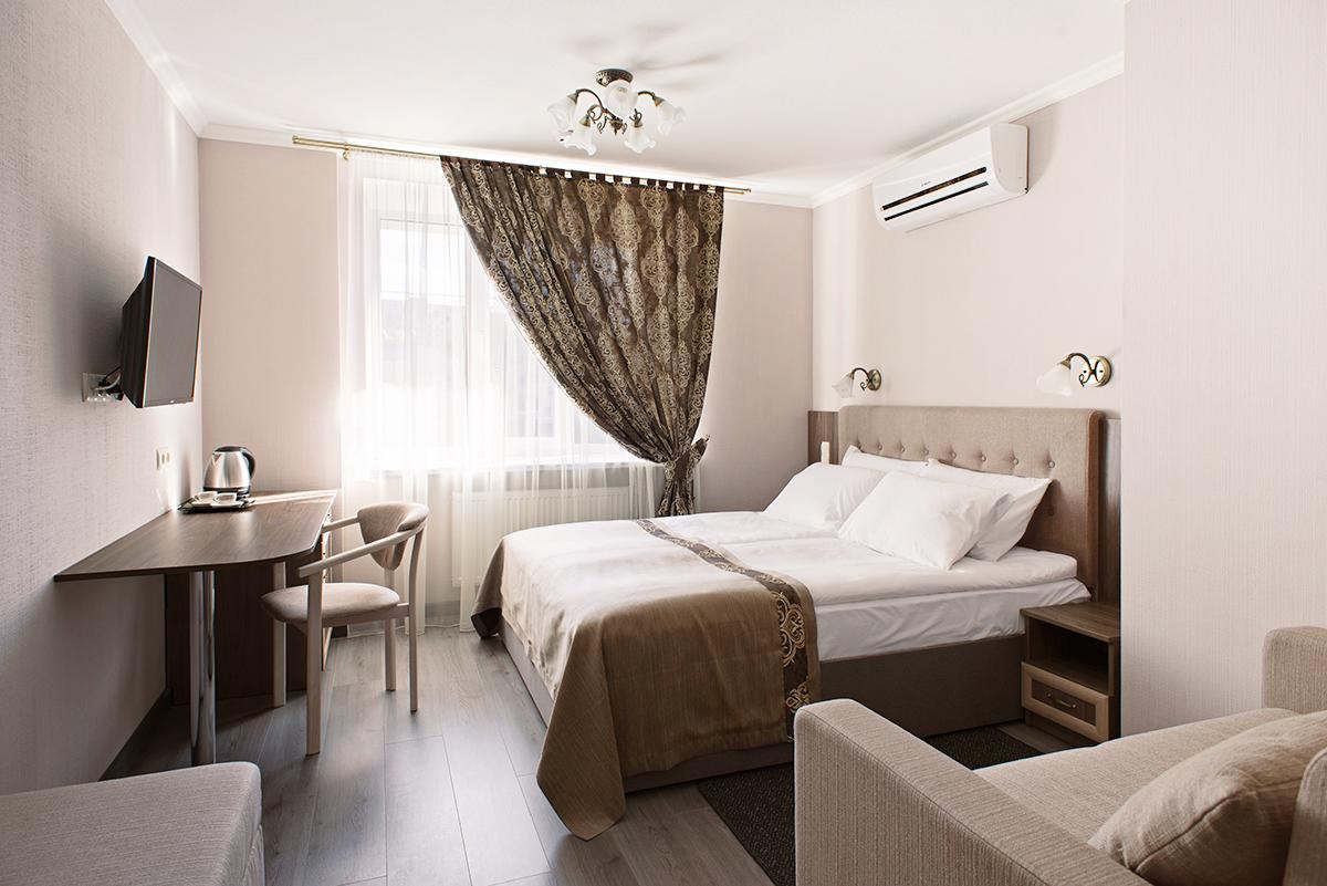 Time Hotel Kiev Bagian luar foto