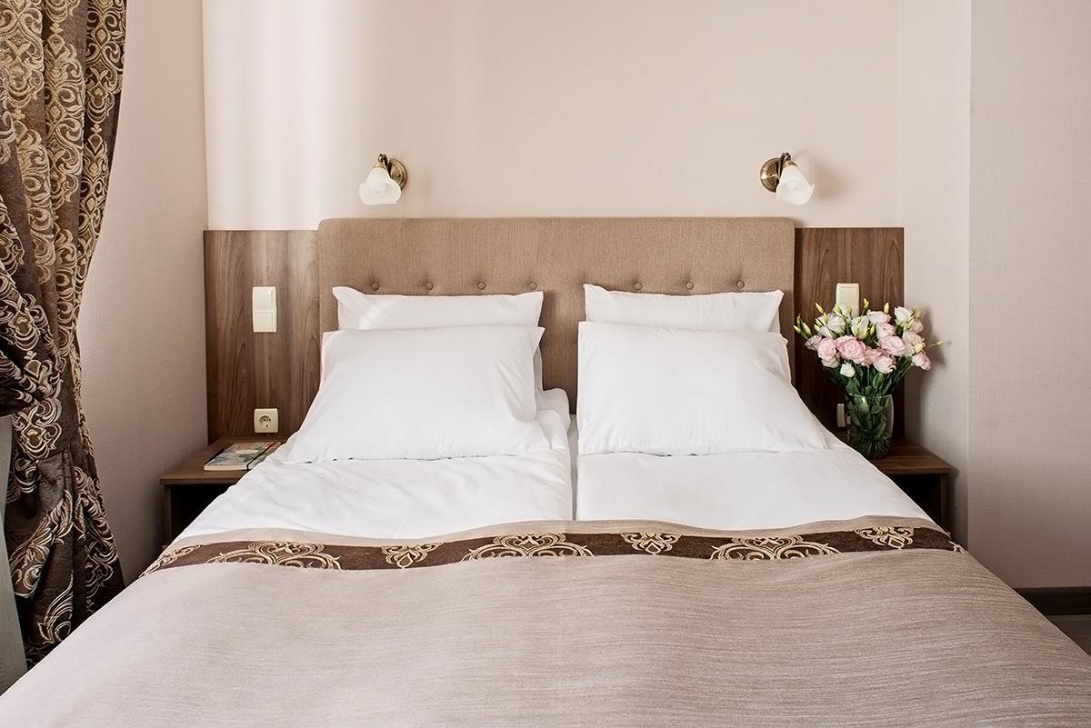 Time Hotel Kiev Bagian luar foto